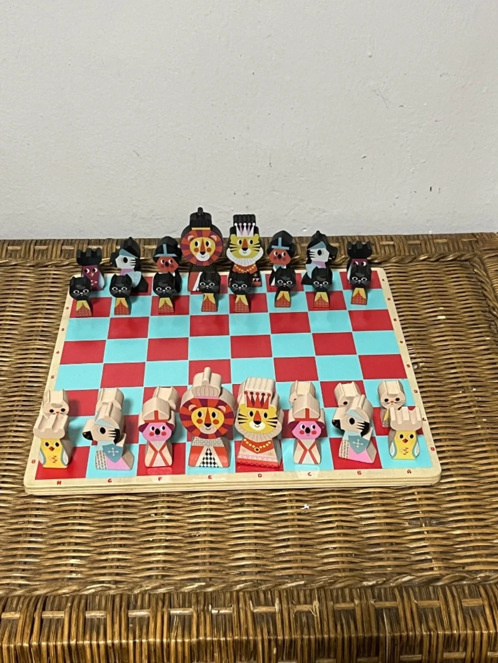 Vilac Mon Premier Jeu D'Échecs Wooden Chess Set.  Open Box